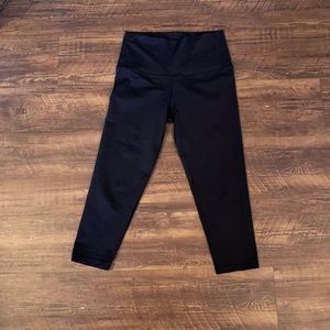 Black High-Waisted Ivivva Cropped Leggings